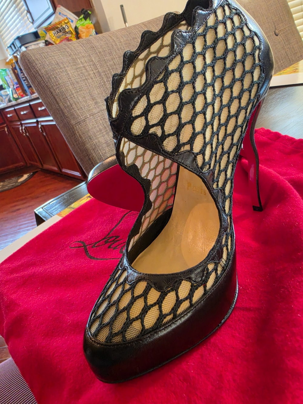 Authentic Christian Louboutin Black Mesh Scallop High-Heel Pumps - Picture 8 of 15